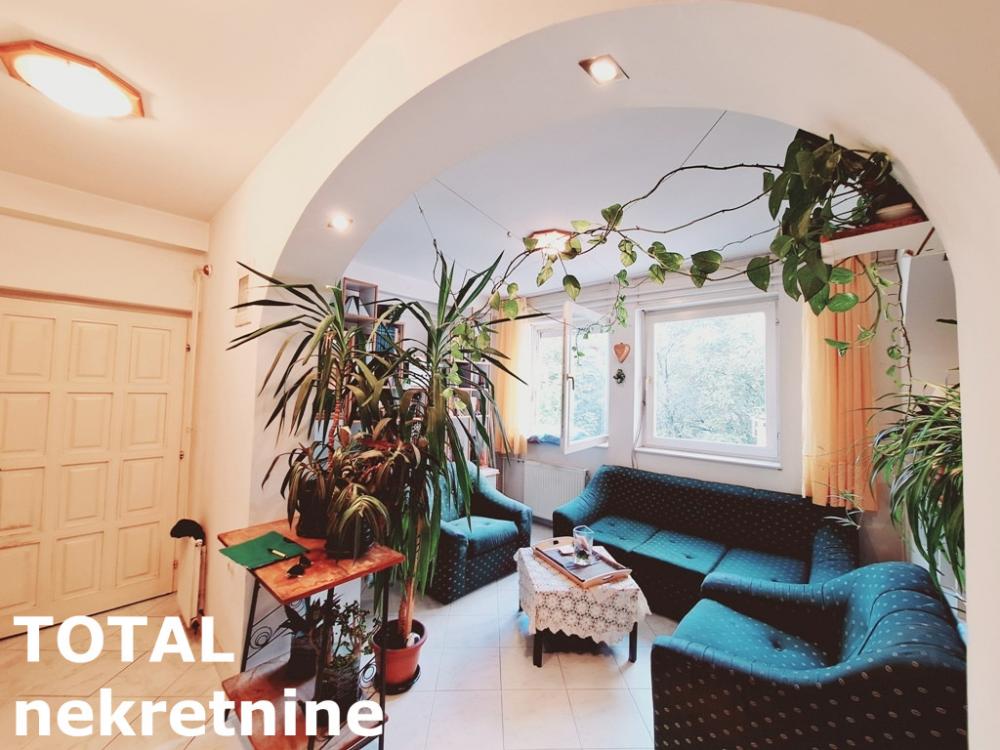 Slika 3 - Stan,NOVI SAD,CENTAR,kv: 83.00, € 290000, ID: 1099401