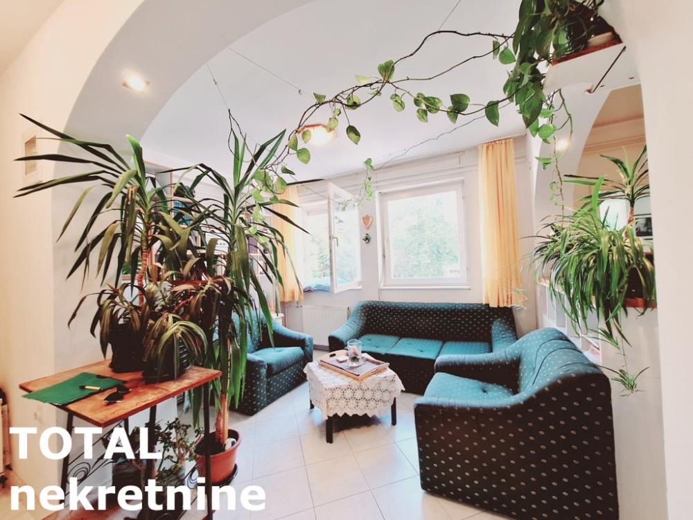 Slika 2 - Stan,NOVI SAD,CENTAR,kv: 83.00, € 290000, ID: 1099401