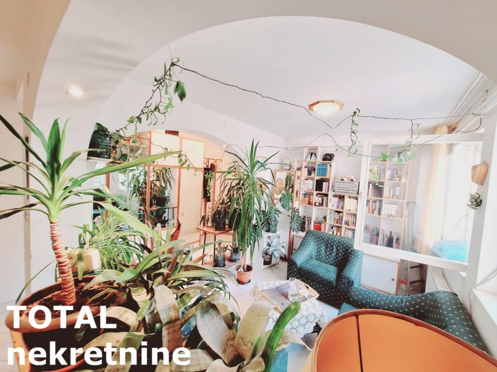 Slika 1 - Stan,NOVI SAD,CENTAR,kv: 83.00, € 290000, ID: 1099401