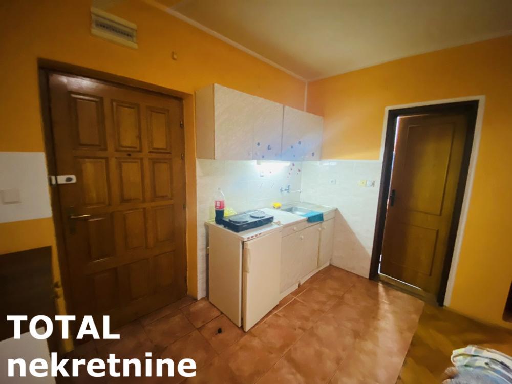 Slika 5 - Stan,NOVI SAD,CENTAR,kv: 29.00, € 96800, ID: 1098443