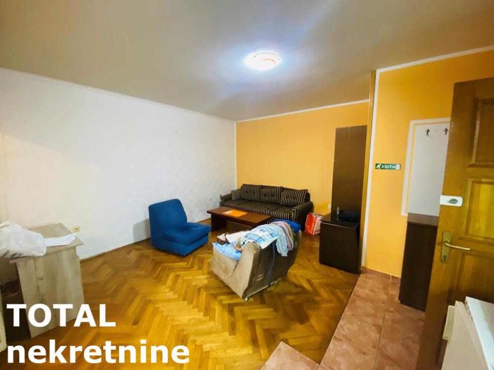 Slika 1 - Stan,NOVI SAD,CENTAR,kv: 29.00, € 96800, ID: 1098443
