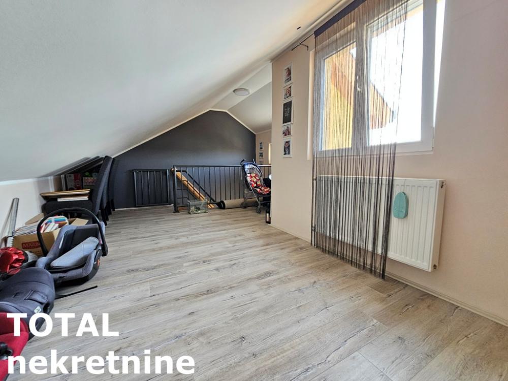 Slika 10 - Stan,NOVI SAD,ADICE,kv: 81.00, € 130000, ID: 1100850