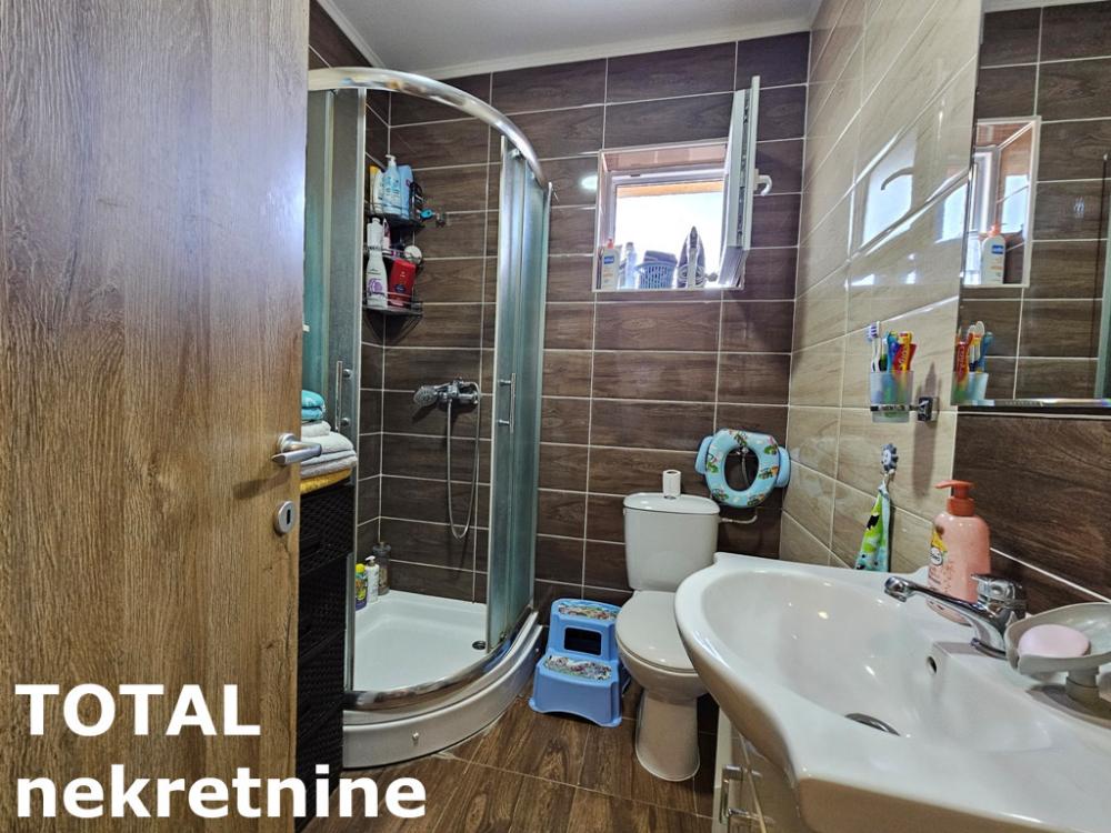 Slika 8 - Stan,NOVI SAD,ADICE,kv: 81.00, € 130000, ID: 1100850