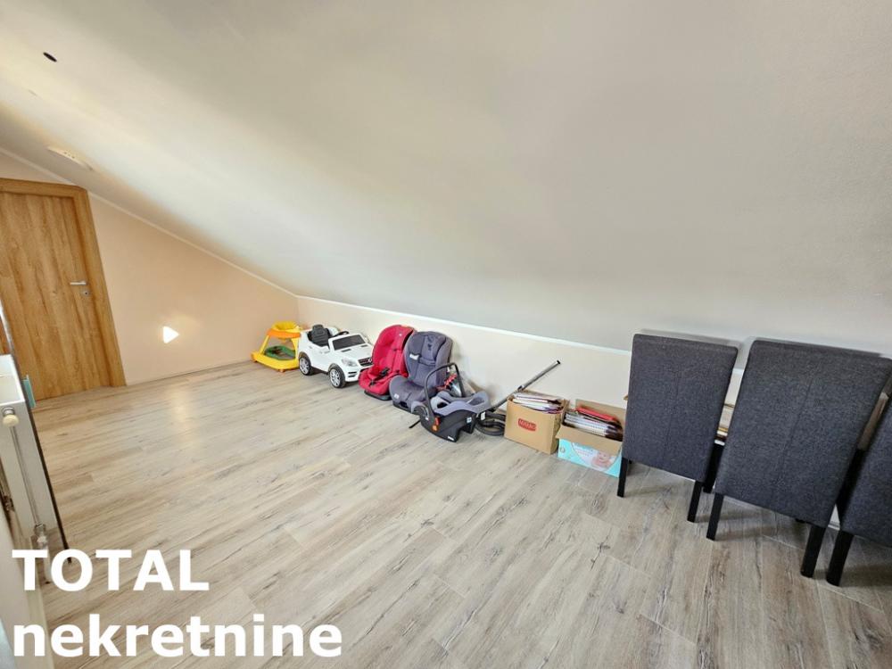 Slika 9 - Stan,NOVI SAD,ADICE,kv: 81.00, € 130000, ID: 1100850