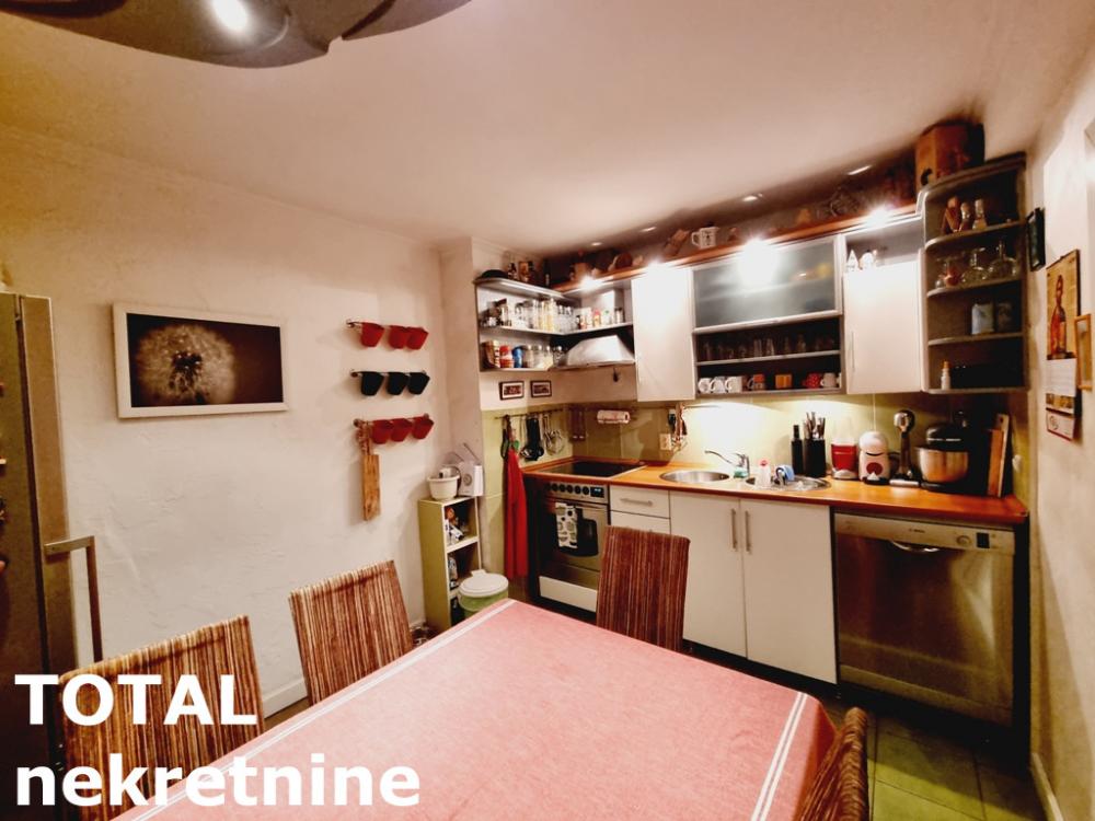 Slika 7 - Stan,NOVI SAD,NOVA DETELINARA,kv: 81.00, € 190000, ID: 1099711