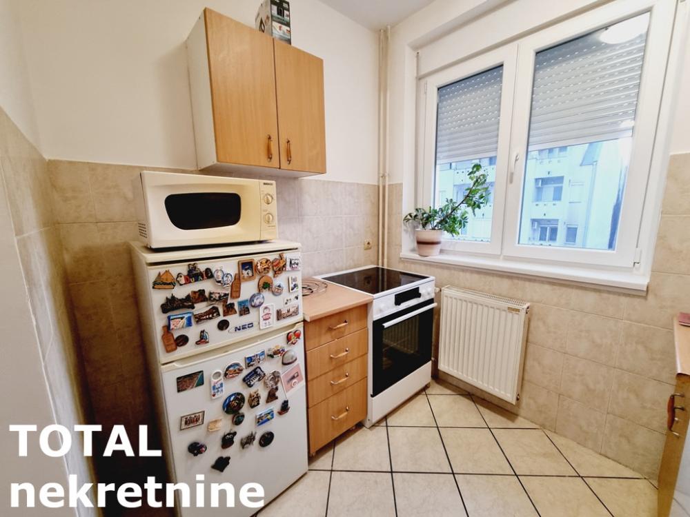 Slika 6 - Stan,NOVI SAD,CENTAR,kv: 82.00, € 228050, ID: 1100201