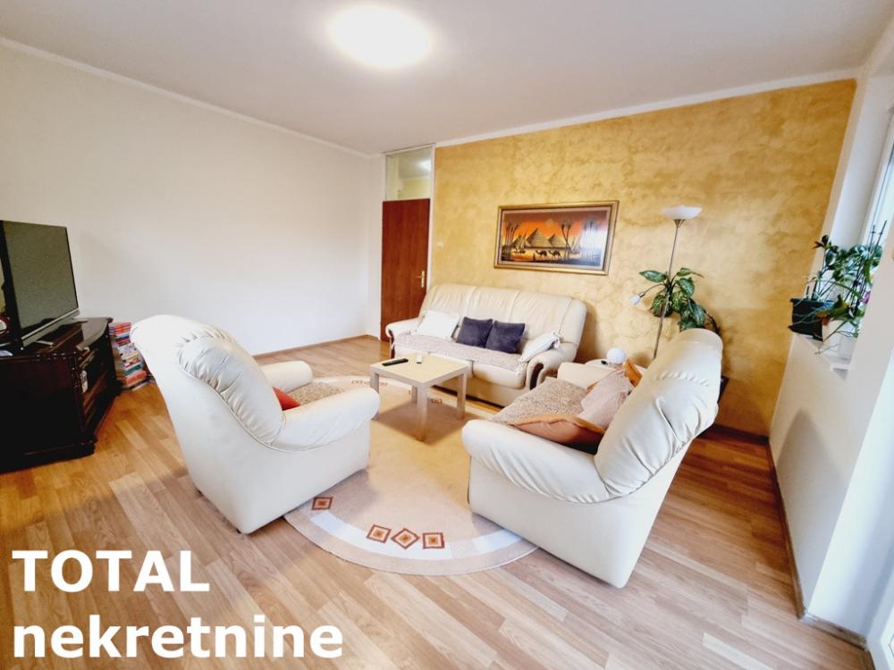 Slika 2 - Stan,NOVI SAD,CENTAR,kv: 82.00, € 228050, ID: 1100201