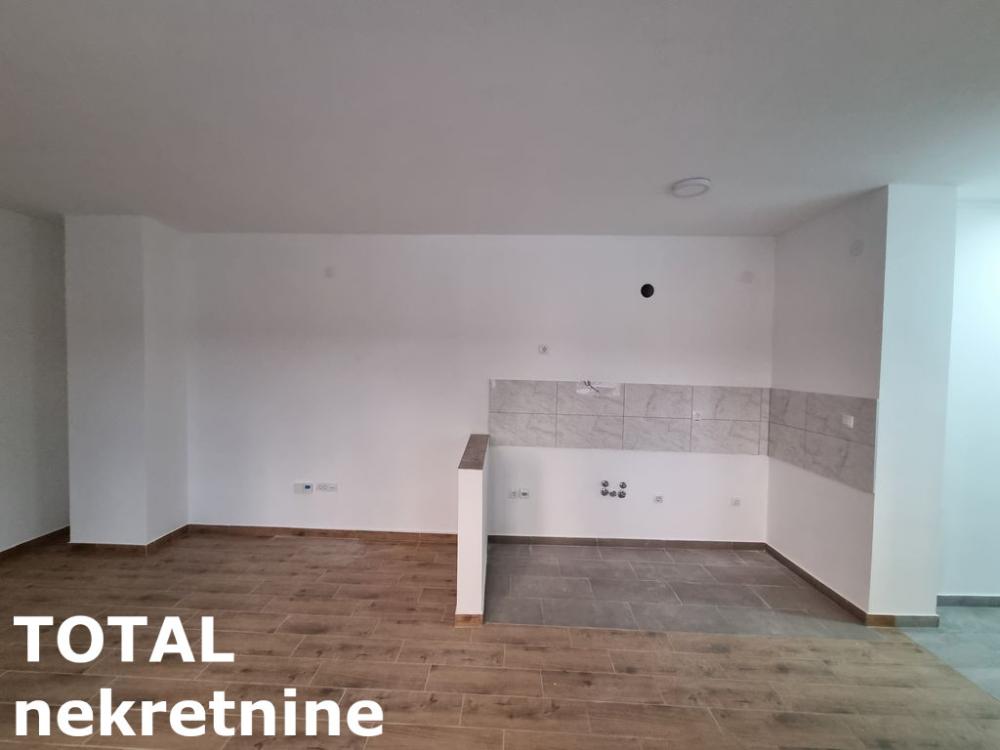 Slika 2 - Stan,NOVI SAD,PODBARA,kv: 57.00, € 150500, ID: 1099507