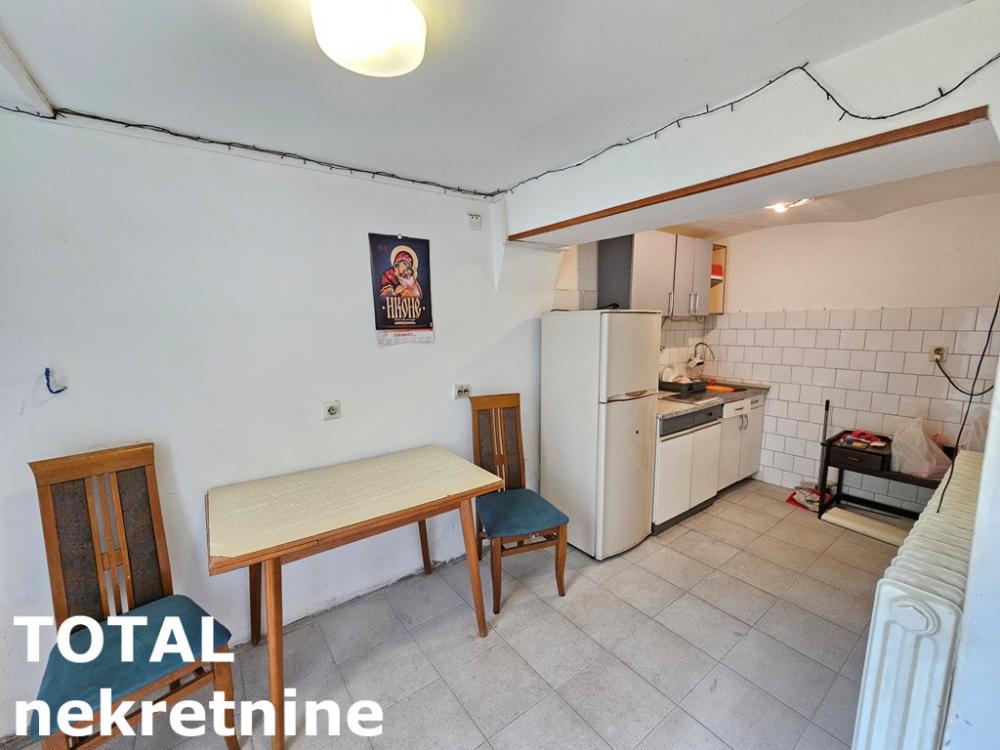 Slika 4 - Stan,NOVI SAD,CENTAR,kv: 54.00, € 89100, ID: 1100661