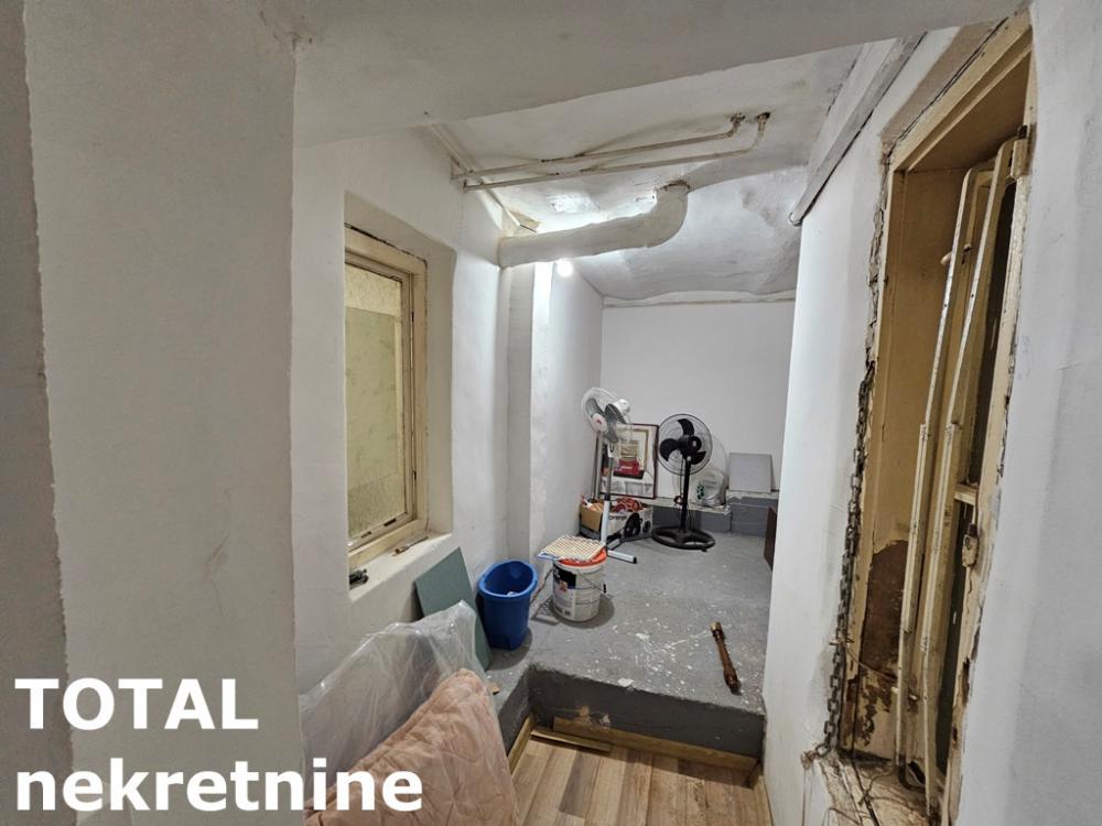 Slika 7 - Stan,NOVI SAD,CENTAR,kv: 54.00, € 89100, ID: 1100661