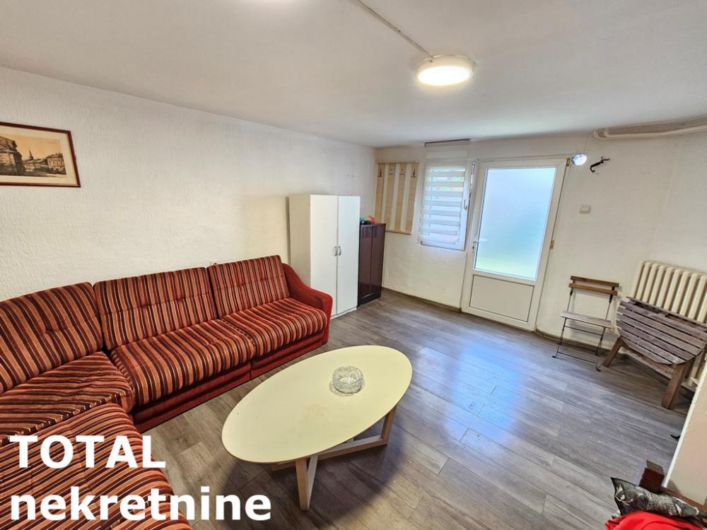 Slika 1 - Stan,NOVI SAD,CENTAR,kv: 54.00, € 89100, ID: 1100661