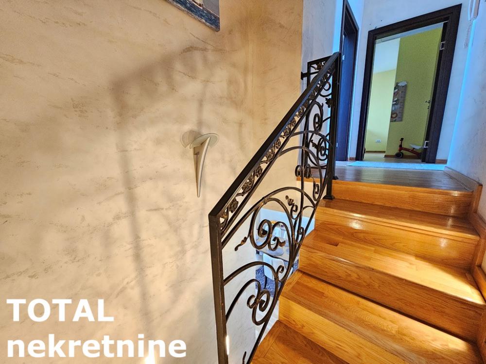 Slika 9 - Stan,NOVI SAD,BULEVAR EVROPE,kv: 105.00, € 240000, ID: 1099173