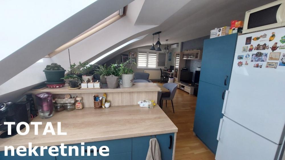 Slika 3 - Stan,PETROVARADIN,PETROVARADIN,kv: 90.00, € 154500, ID: 1100836