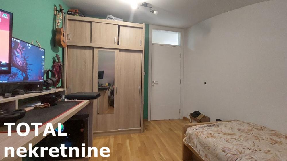 Slika 9 - Stan,PETROVARADIN,PETROVARADIN,kv: 90.00, € 154500, ID: 1100836