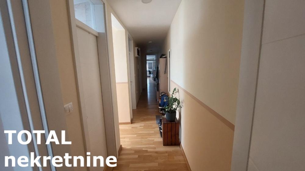 Slika 11 - Stan,PETROVARADIN,PETROVARADIN,kv: 90.00, € 154500, ID: 1100836