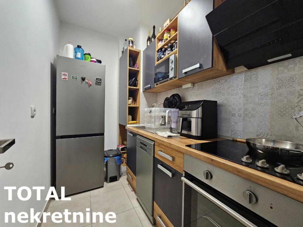 Slika 6 - Stan,NOVI SAD,BULEVAR,kv: 49.00, € 137200, ID: 1100298