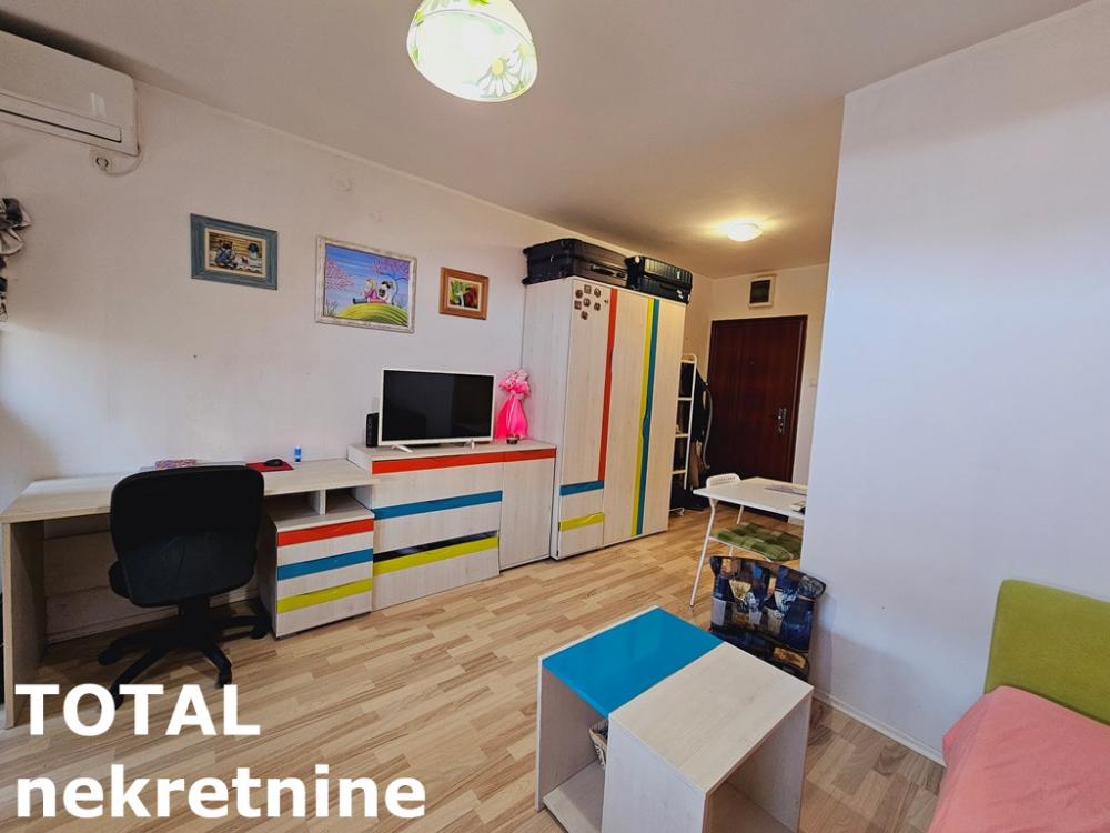 Slika 3 - Stan,NOVI SAD,GRBAVICA,kv: 25.00, € 82400, ID: 1099225