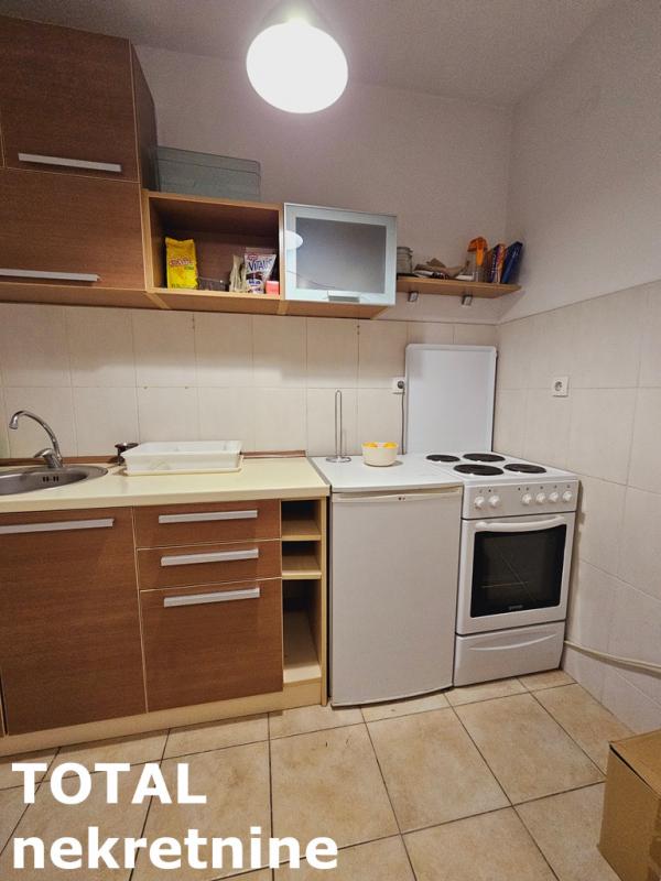 Slika 10 - Stan,NOVI SAD,GRBAVICA,kv: 25.00, € 82400, ID: 1099225