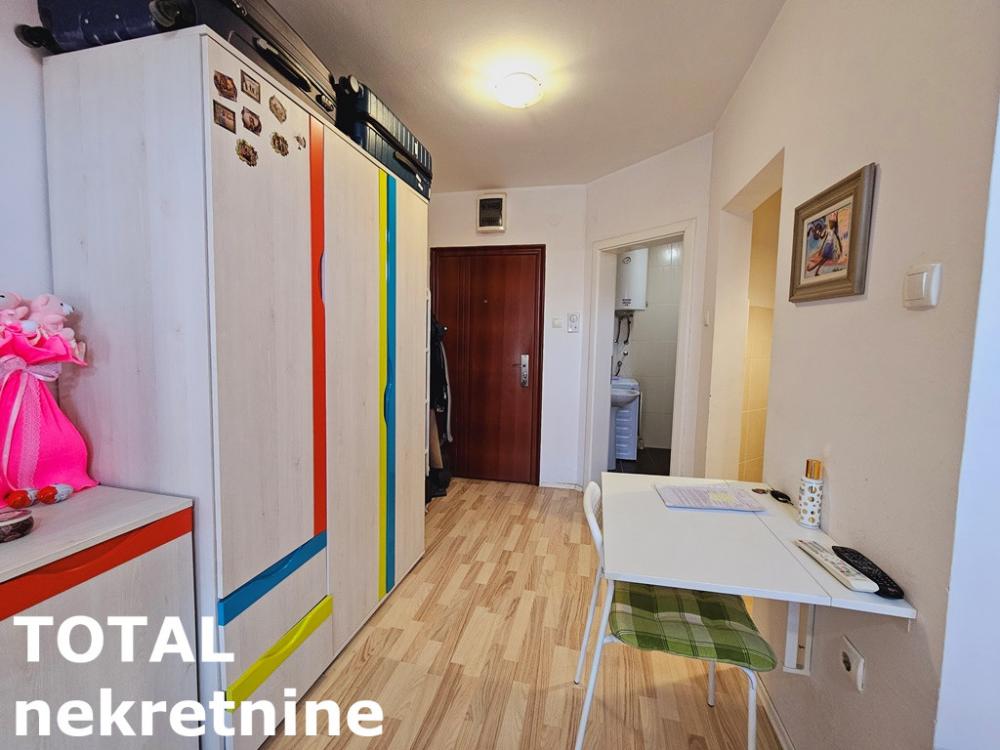 Slika 2 - Stan,NOVI SAD,GRBAVICA,kv: 25.00, € 82400, ID: 1099225