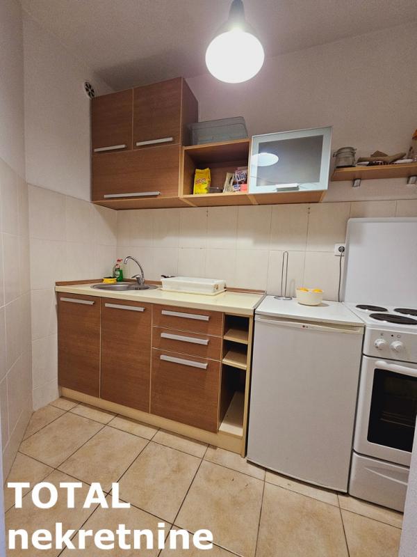 Slika 11 - Stan,NOVI SAD,GRBAVICA,kv: 25.00, € 82400, ID: 1099225