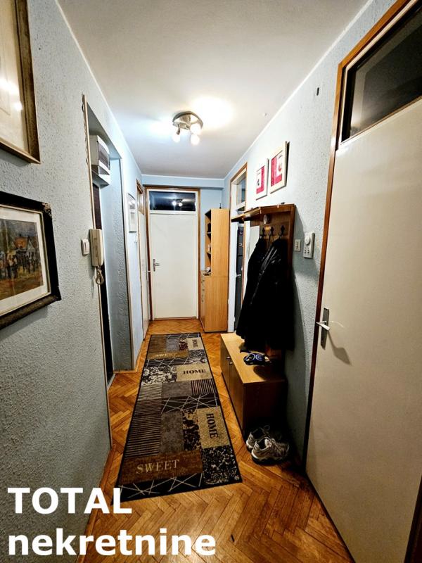 Slika 3 - Stan,NOVI SAD,CENTAR,kv: 80.00, € 240000, ID: 1100688