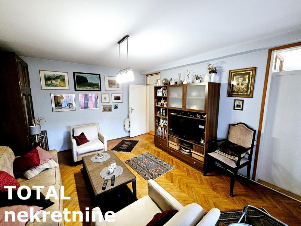 Slika 1 - Stan,NOVI SAD,CENTAR,kv: 80.00, € 240000, ID: 1100688