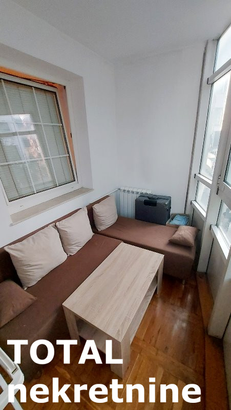 Slika 7 - Stan,NOVI SAD,BULEVAR,kv: 30.00, € 108150, ID: 1099061