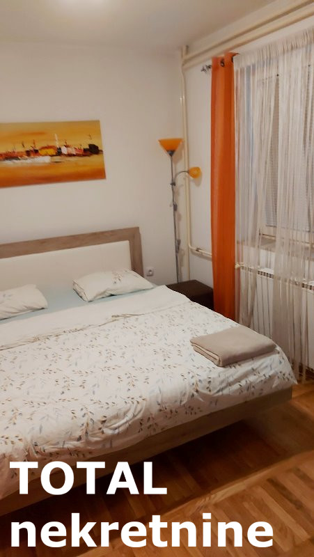 Slika 3 - Stan,NOVI SAD,BULEVAR,kv: 30.00, € 108150, ID: 1099061