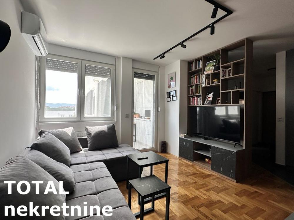 Slika 2 - Stan,NOVI SAD,BULEVAR PATRIJARHA PAVLA,kv: 43.00, € 133900, ID: 1100623