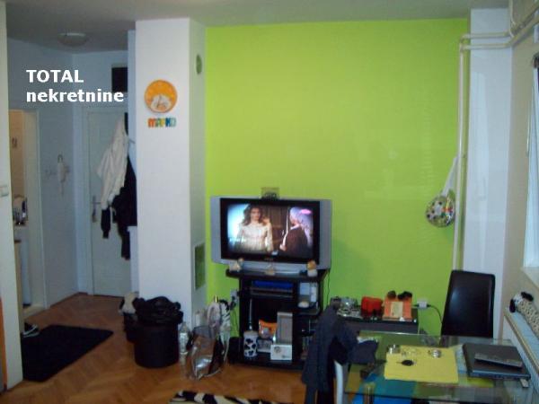 Slika 6 - Stan,NOVI SAD,CENTAR,kv: 38.00, € 113300, ID: 1051050