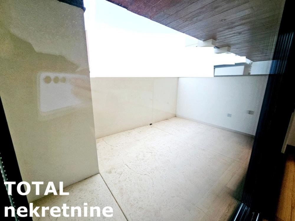 Slika 6 - Stan,NOVI SAD,TELEP,kv: 78.00, € 193180, ID: 1100404