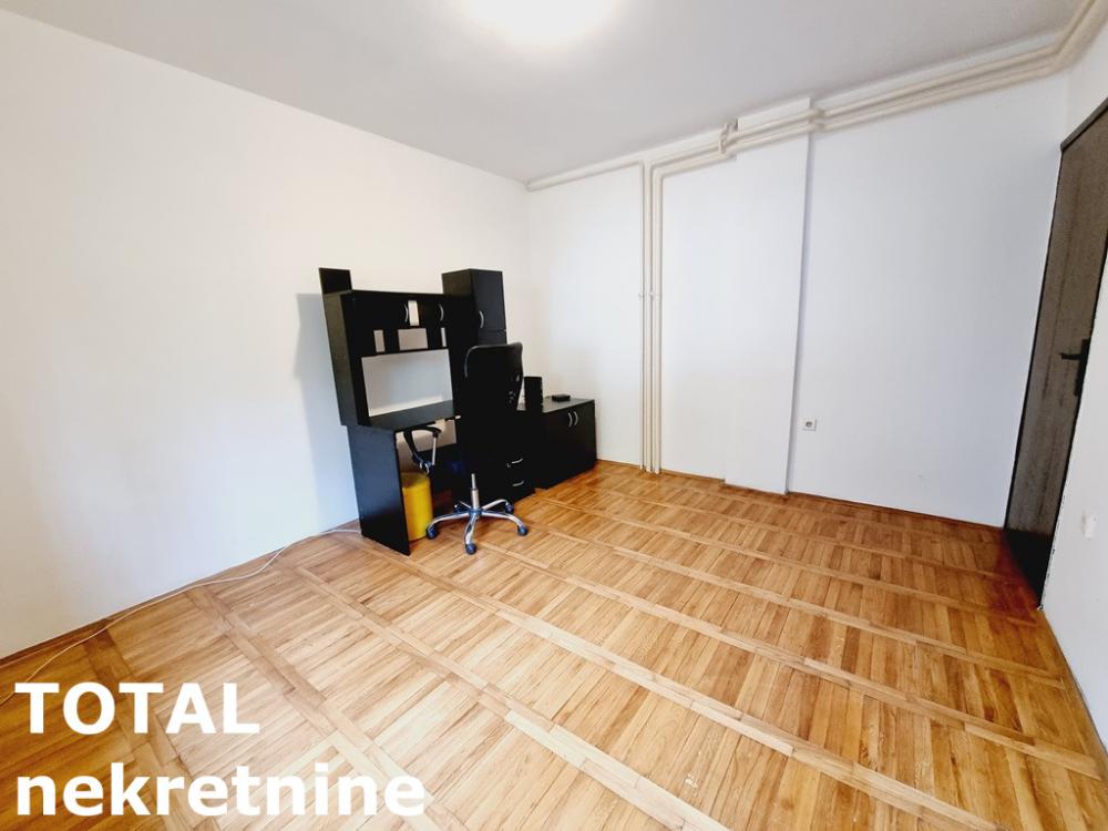 Slika 2 - Stan,NOVI SAD,CENTAR,kv: 26.00, € 112450, ID: 1100335