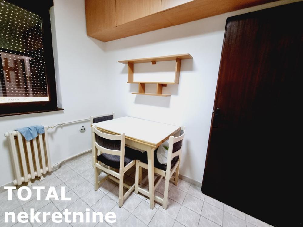 Slika 5 - Stan,NOVI SAD,CENTAR,kv: 26.00, € 112450, ID: 1100335