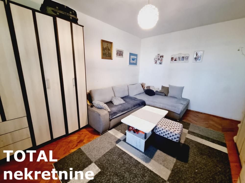 Slika 11 - Stan,NOVI SAD,CENTAR,kv: 63.00, € 180000, ID: 1100011