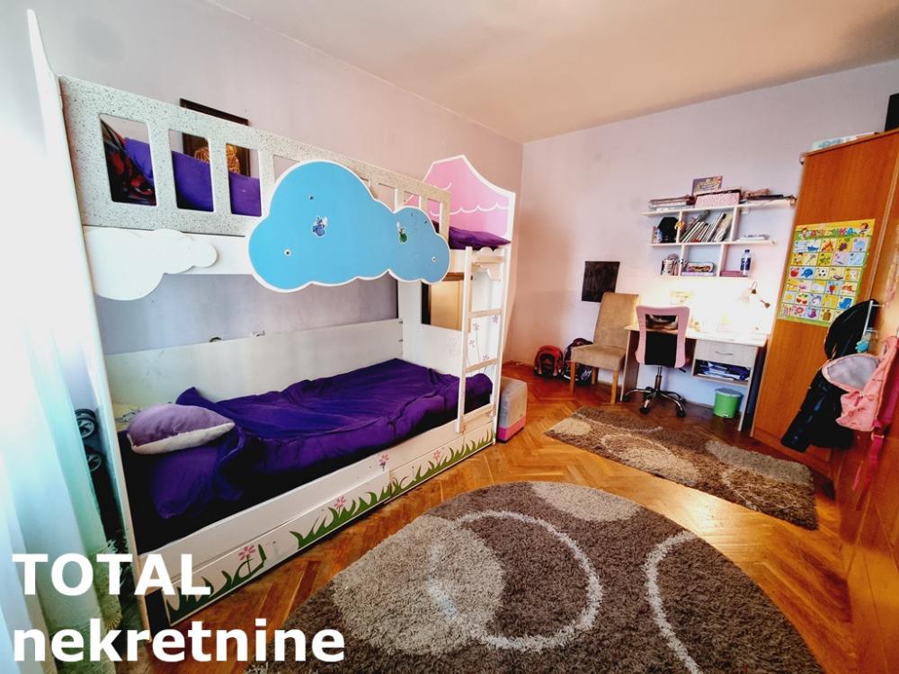 Slika 3 - Stan,NOVI SAD,CENTAR,kv: 63.00, € 180000, ID: 1100011