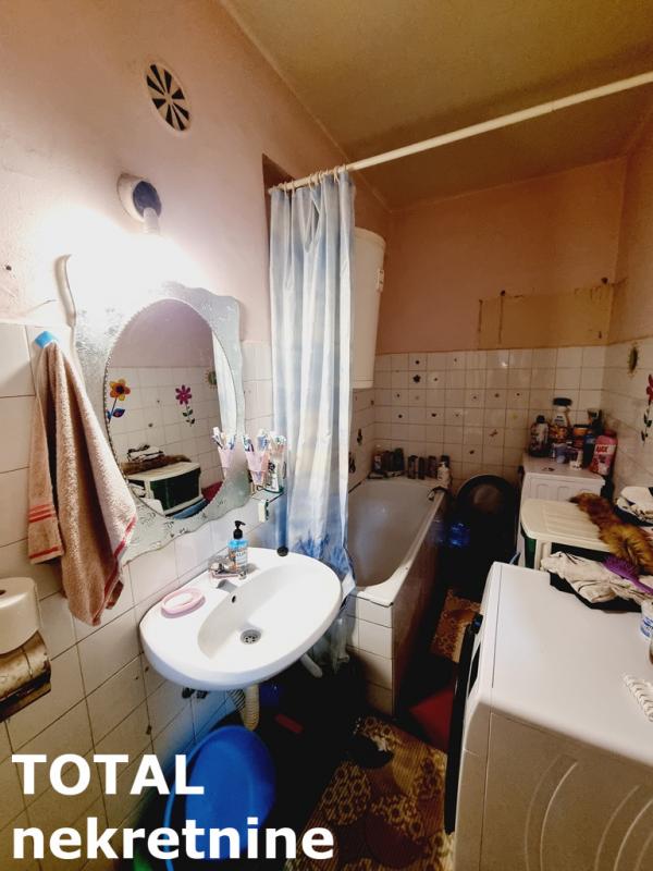 Slika 6 - Stan,NOVI SAD,CENTAR,kv: 63.00, € 180000, ID: 1100011