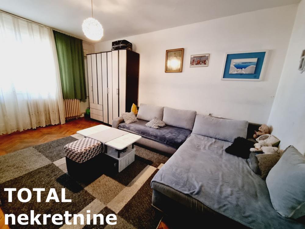 Slika 9 - Stan,NOVI SAD,CENTAR,kv: 63.00, € 180000, ID: 1100011