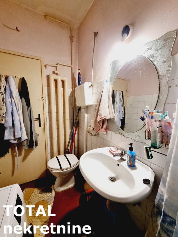 Slika 8 - Stan,NOVI SAD,CENTAR,kv: 63.00, € 180000, ID: 1100011