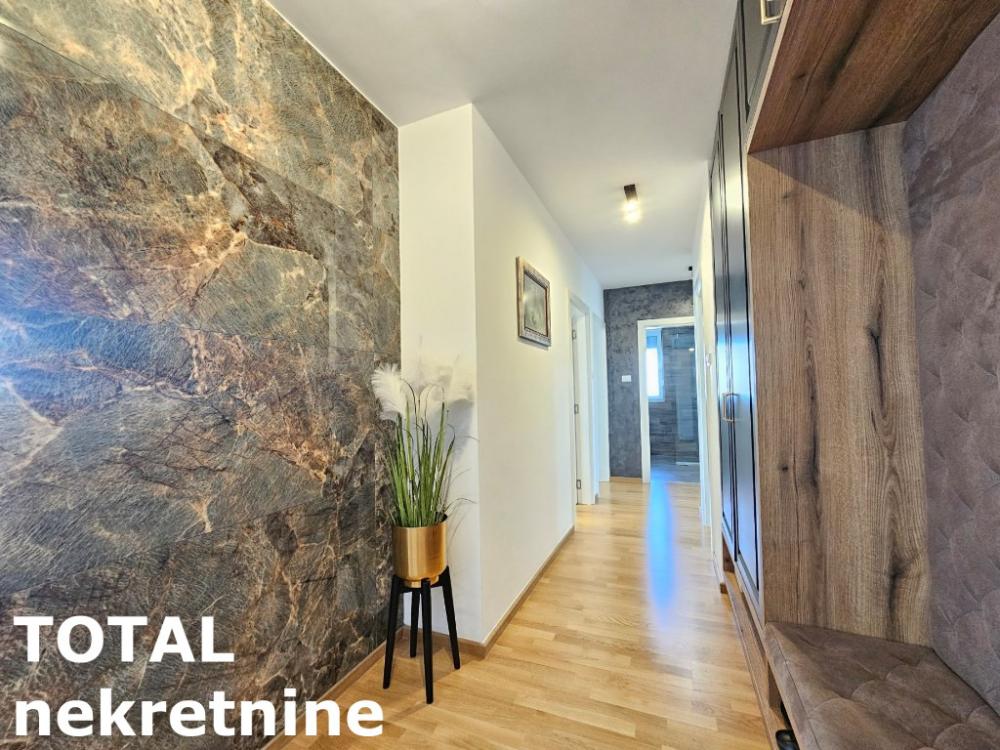 Slika 7 - Stan,NOVI SAD,BULEVAR,kv: 75.00, € 298000, ID: 1099543