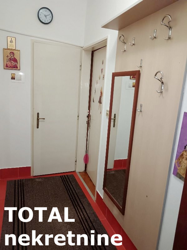 Slika 9 - Stan,NOVI SAD,PODBARA,kv: 48.00, € 130000, ID: 1098575
