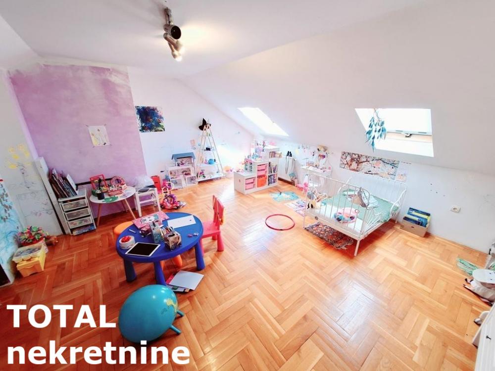 Slika 8 - Stan,NOVI SAD,CENTAR,kv: 83.00, € 169950, ID: 1099235