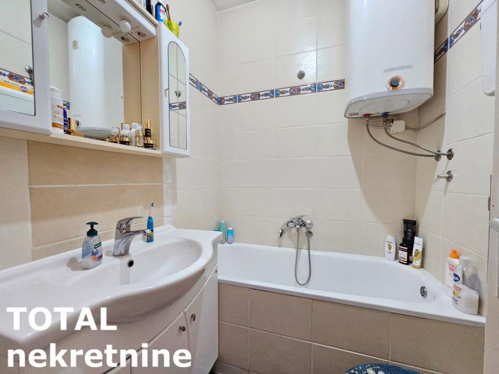 Slika 10 - Stan,NOVI SAD,GRBAVICA,kv: 49.00, € 128000, ID: 1100225