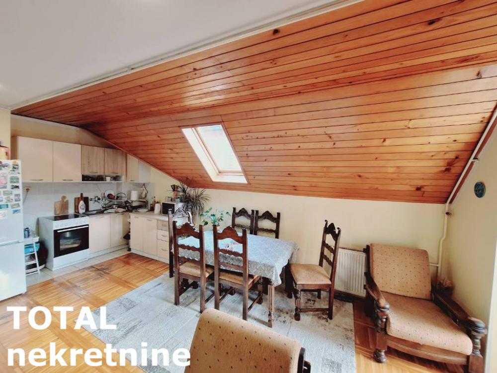 Slika 3 - Stan,NOVI SAD,BULEVAR,kv: 80.00, € 196000, ID: 1099704