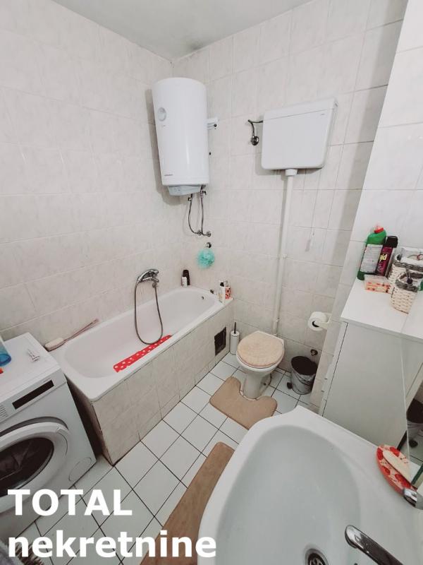 Slika 11 - Stan,NOVI SAD,BULEVAR,kv: 80.00, € 196000, ID: 1099704