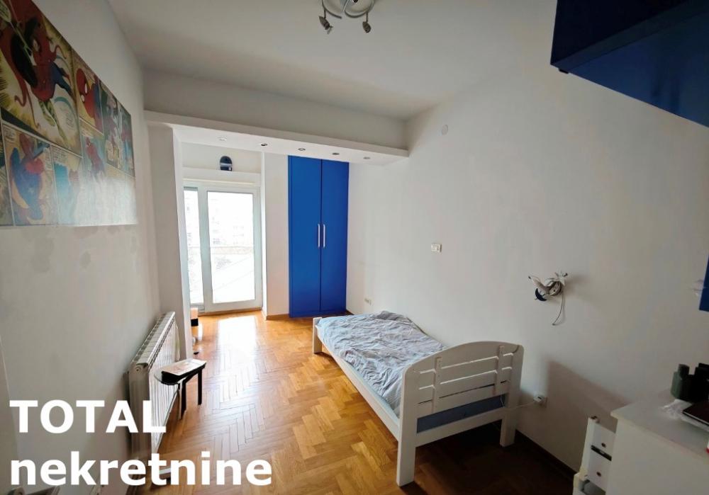 Slika 9 - Stan,NOVI SAD,LIMAN 3,kv: 105.00, € 278100, ID: 1100734