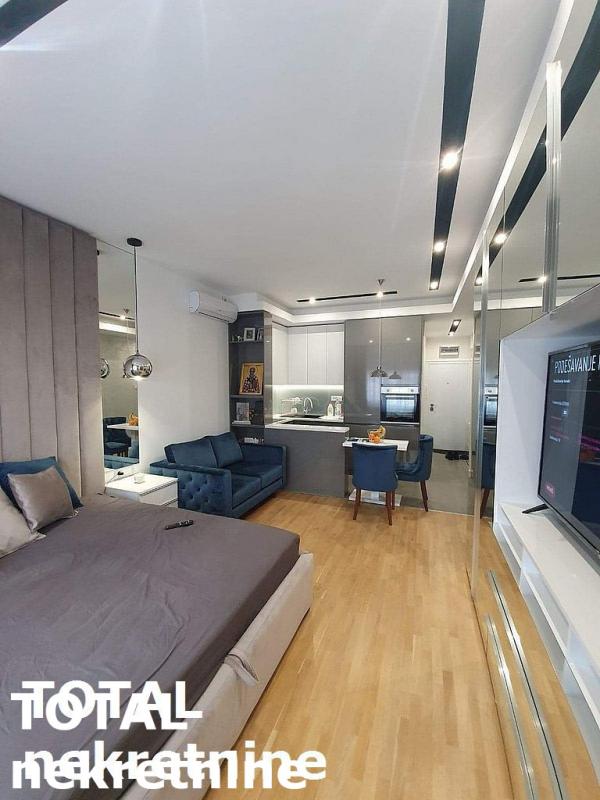 Slika 6 - Stan,NOVI SAD,CENTAR,kv: 30.00, € 154500, ID: 1094510