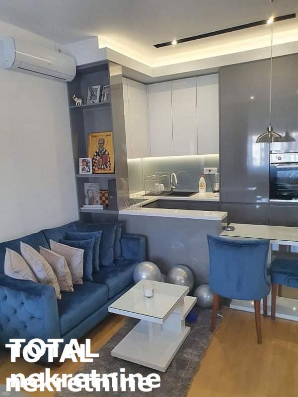 Slika 3 - Stan,NOVI SAD,CENTAR,kv: 30.00, € 154500, ID: 1094510