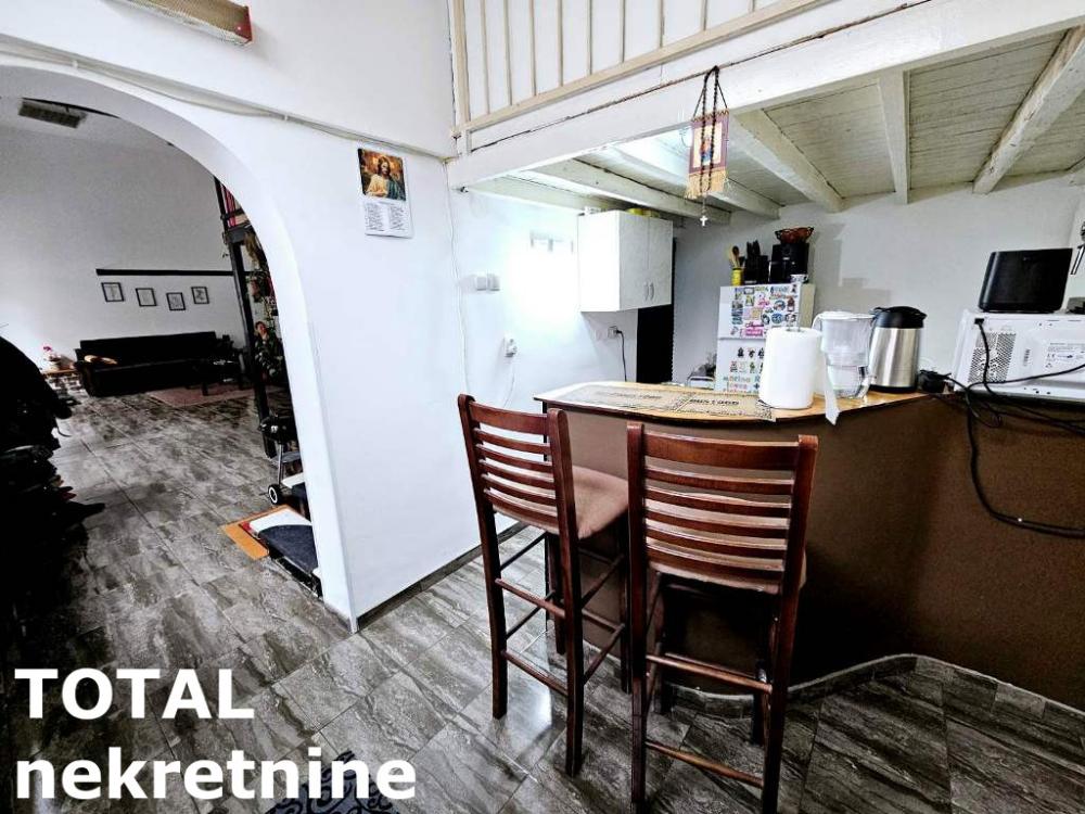 Slika 5 - Stan,NOVI SAD,CENTAR,kv: 58.00, € 185200, ID: 1100460