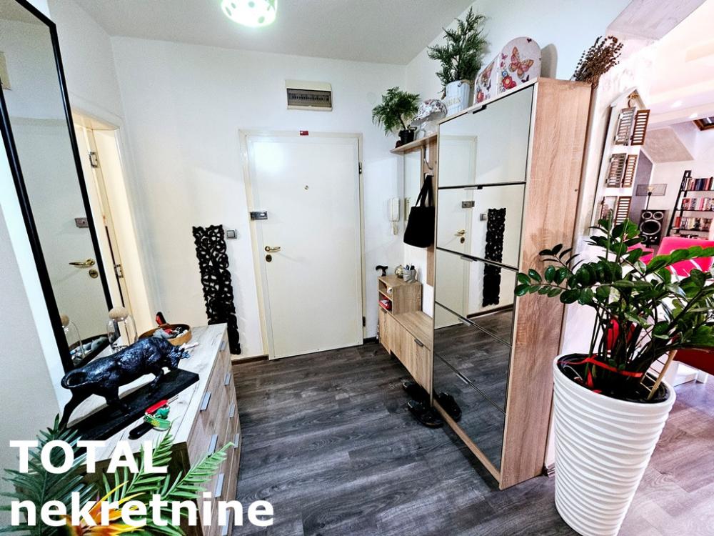 Slika 1 - Stan,NOVI SAD,NOVA DETELINARA,kv: 72.00, € 164800, ID: 1099834