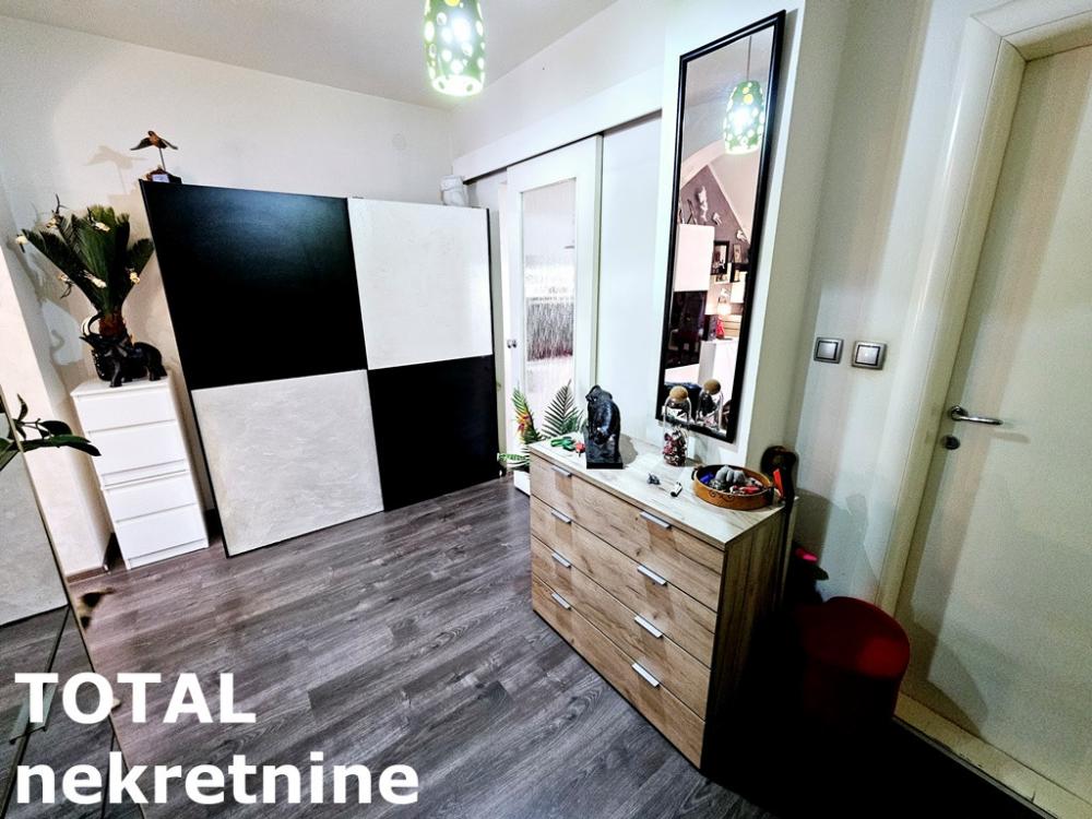 Slika 3 - Stan,NOVI SAD,NOVA DETELINARA,kv: 72.00, € 164800, ID: 1099834